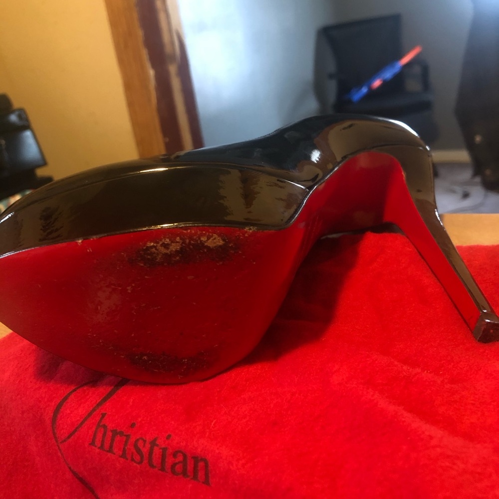 Black heels Christian